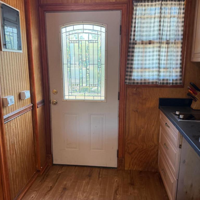 Red cabbage - Two-Bedroom House - 2