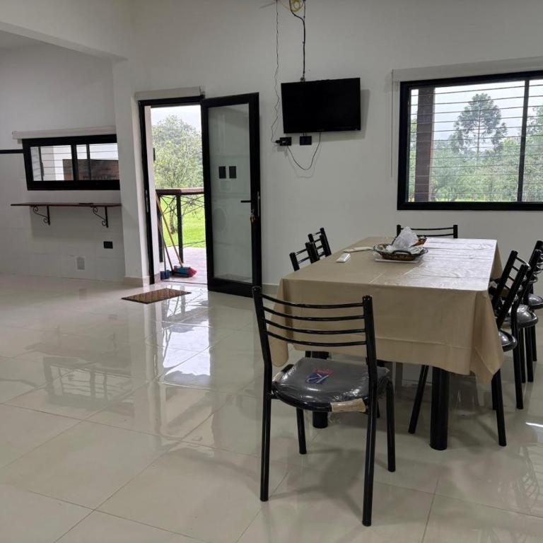Alquileres Yala - Casa de 3 dormitorios - 2