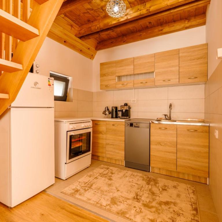 Tri gorske vile - Vila Tara - Two-Bedroom House - 8