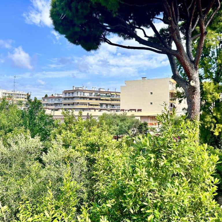 Centre Juan, studio calme, Clim, pk - Studio avec Balcon - 8