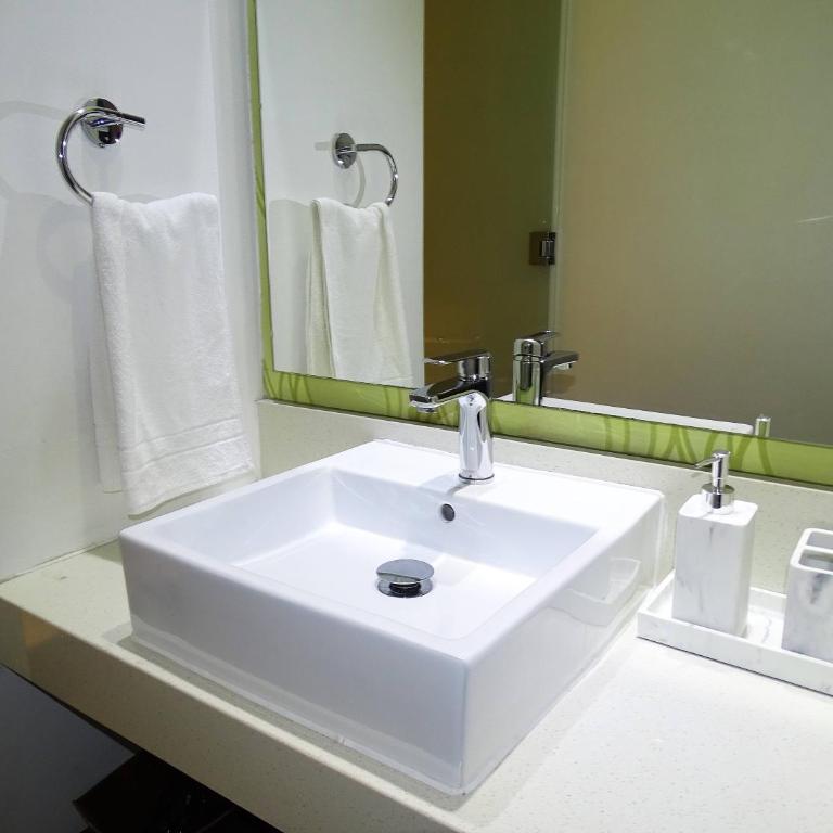 BHB Hotel Boutique - Standard Double Room - 5