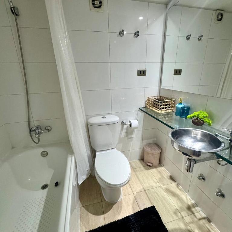 Modern Apartment with Terrace and Parking Las Condes - One-Bedroom Apartment - 15