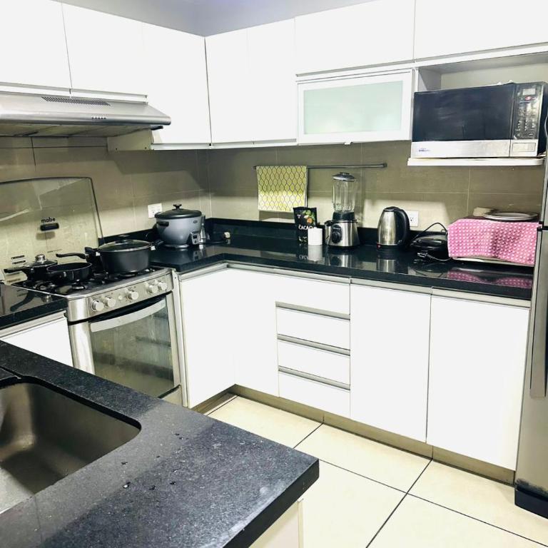 Apartamento San Borja - Three-Bedroom Apartment - 22