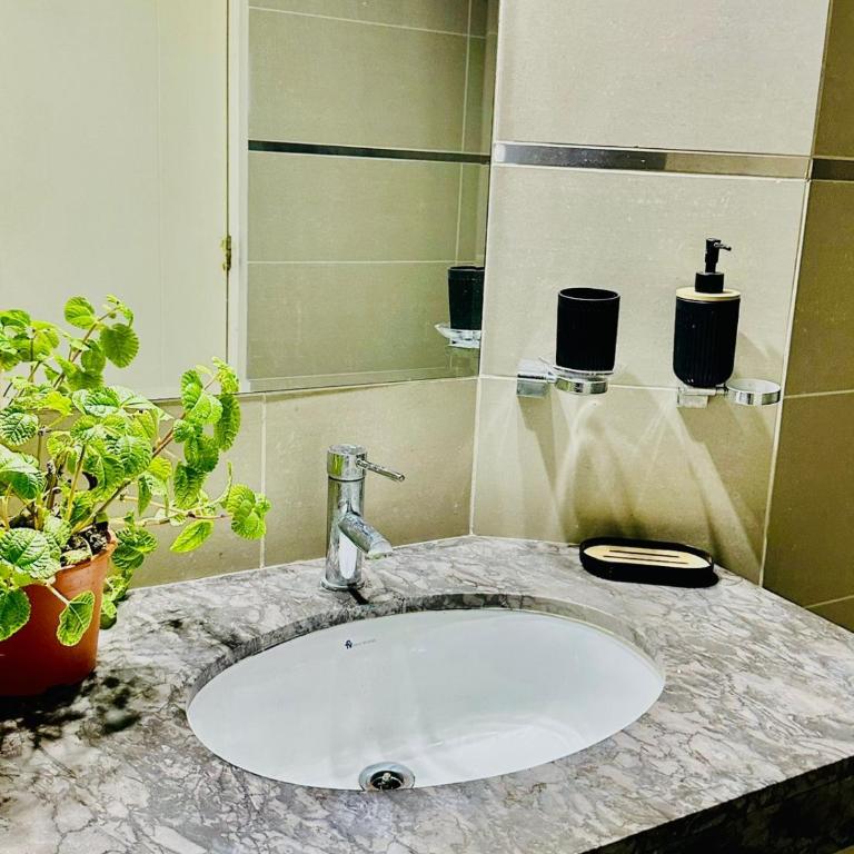 Apartamento San Borja - Three-Bedroom Apartment - 17