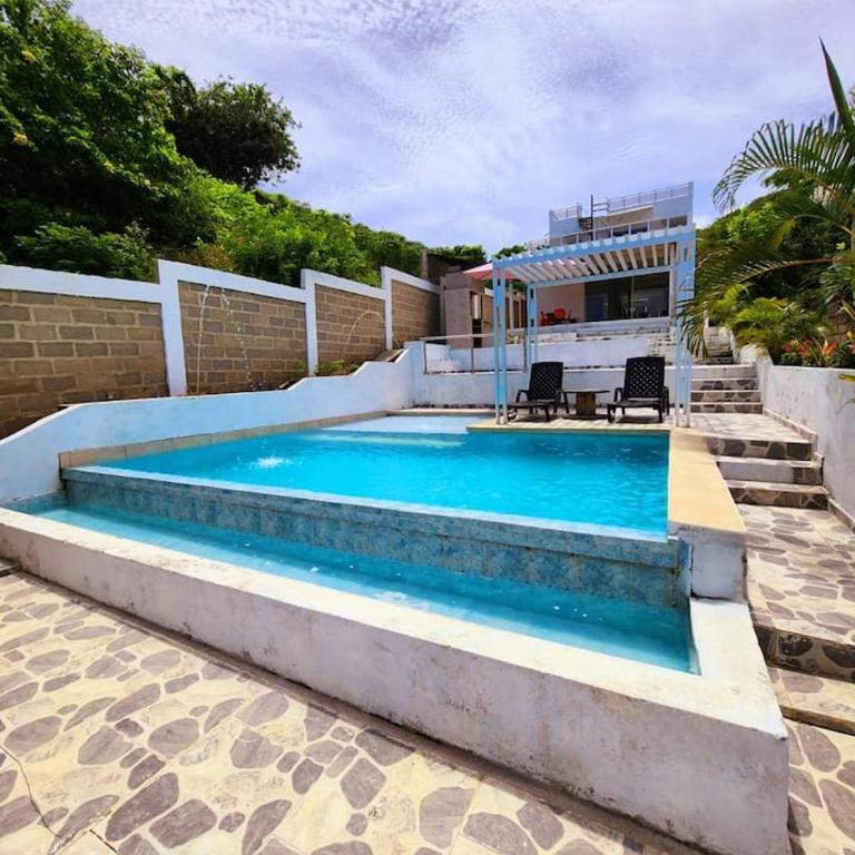 Casa turística con piscina privada y vista al mar - Casa - 18