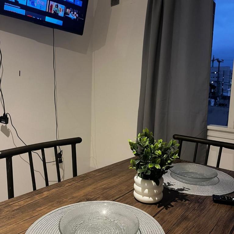 Moderno departamento en Güemes, wifi y Netflix - Apartamento de 1 dormitorio - 5