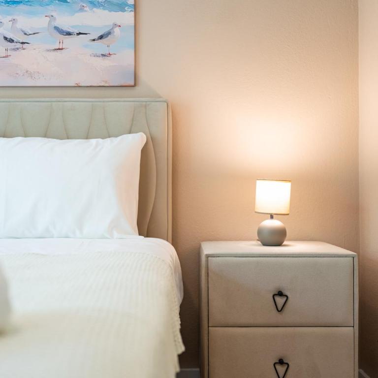 Radonjić Apartments - One-Bedroom Apartment with Balcony and Mountain View - 11