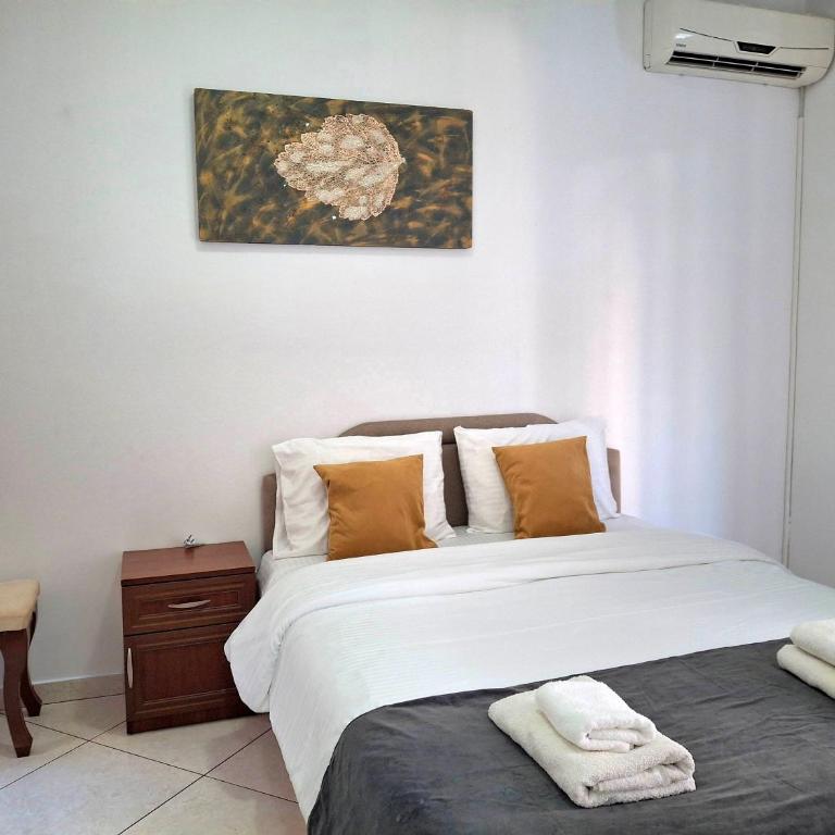 Villa Alba Apartments - Two-Bedroom Apartment - 2
