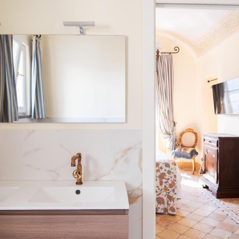 Palazzo Nobili - Deluxe Room - 5