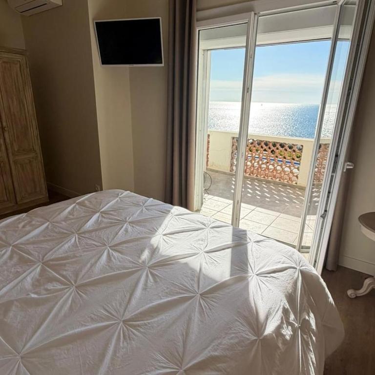 Maison 5 chambres, 180 degrés vue mer exceptionnelle - Five-Bedroom House - 23