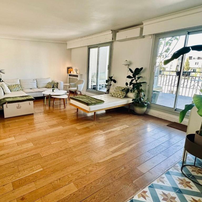 Rare ! 4BR Penthouse with terraces, up to 7p, near Champs-Elysées - Appartamento Deluxe con 4 Camere da Letto - 7