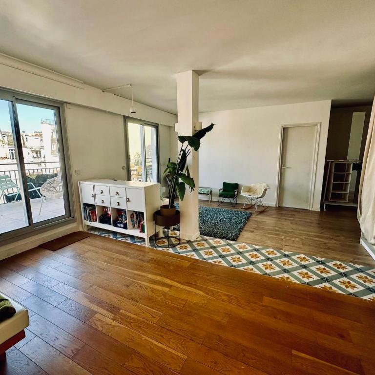 Rare ! 4BR Penthouse with terraces, up to 7p, near Champs-Elysées - Appartamento Deluxe con 4 Camere da Letto - 10