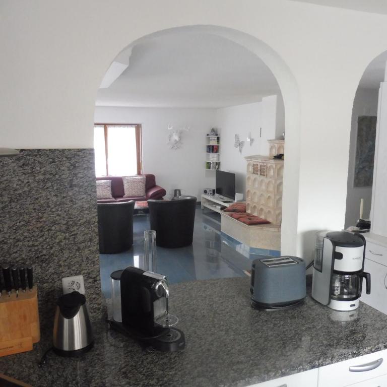 Apartment Theresli First Floor - Apartment mit 3 Schlafzimmern und Balkon - 5