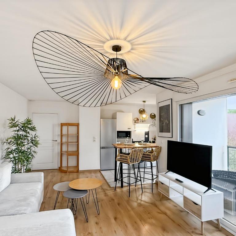 L'Onyx - Balcon & Garage Privé - Spacieux & Coeur de Rennes - One-Bedroom Apartment - 1