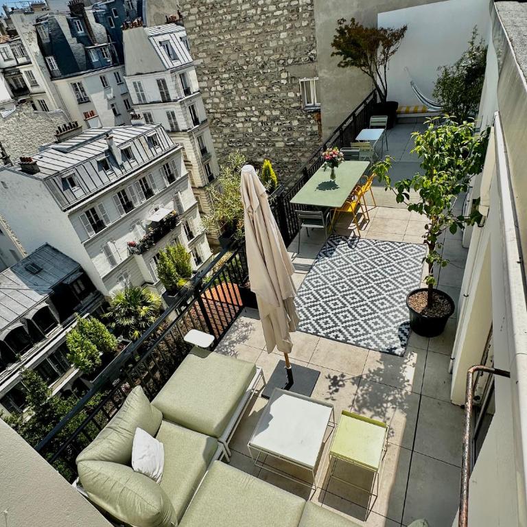 Rare ! 4BR Penthouse with terraces, up to 7p, near Champs-Elysées - Appartamento Deluxe con 4 Camere da Letto - 1