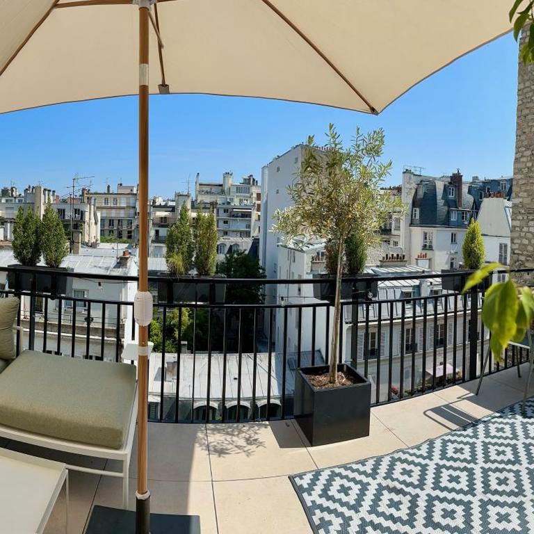 Rare ! 4BR Penthouse with terraces, up to 7p, near Champs-Elysées - Appartamento Deluxe con 4 Camere da Letto - 4