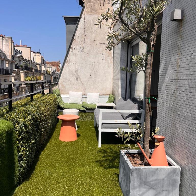 Rare ! 4BR Penthouse with terraces, up to 7p, near Champs-Elysées - Appartamento Deluxe con 4 Camere da Letto - 16