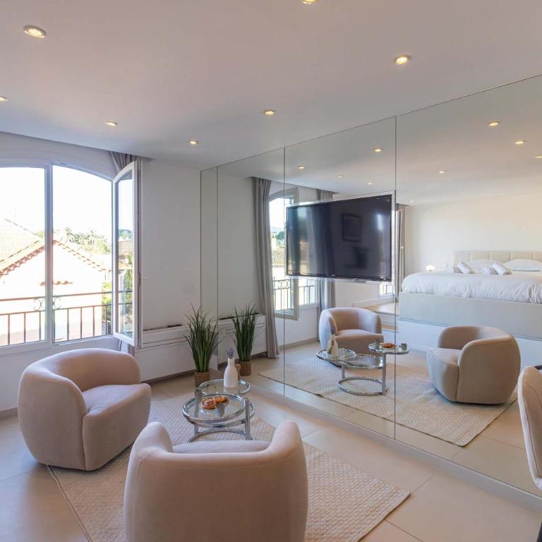 Le Semiramis l Central & Views l Shellter Rentals - Apartment - 3
