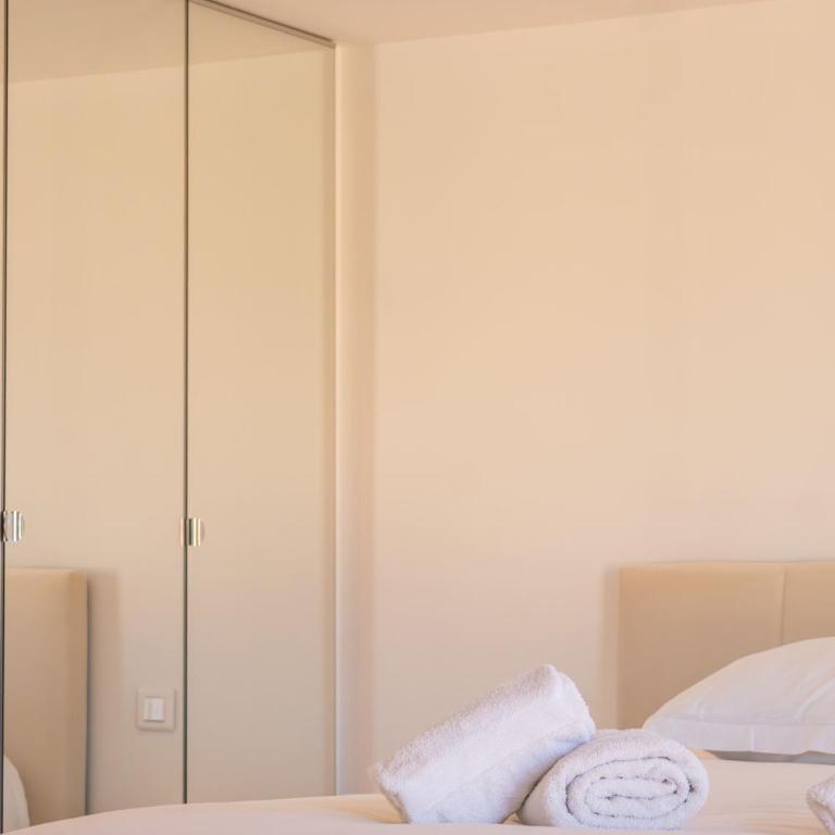 Le Semiramis l Central & Views l Shellter Rentals - Apartment - 19