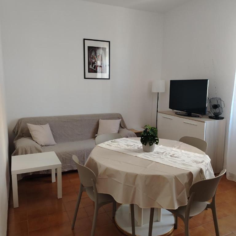 A due passi dal mare - Two-Bedroom Apartment - 2