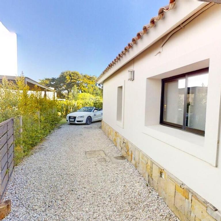 Punta del Este Relax House - 5 BR Private Pool, Parking - Villa - 3