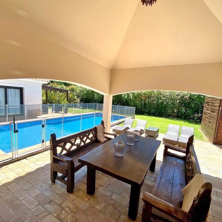 Punta del Este Relax House - 5 BR Private Pool, Parking - Villa - 12