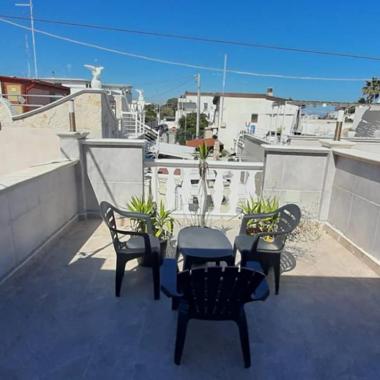 Villa Flower's House di Doris Simone - Three-Bedroom Villa - 21