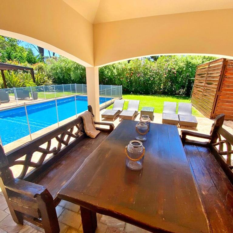 Punta del Este Relax House - 5 BR Private Pool, Parking - Villa - 80