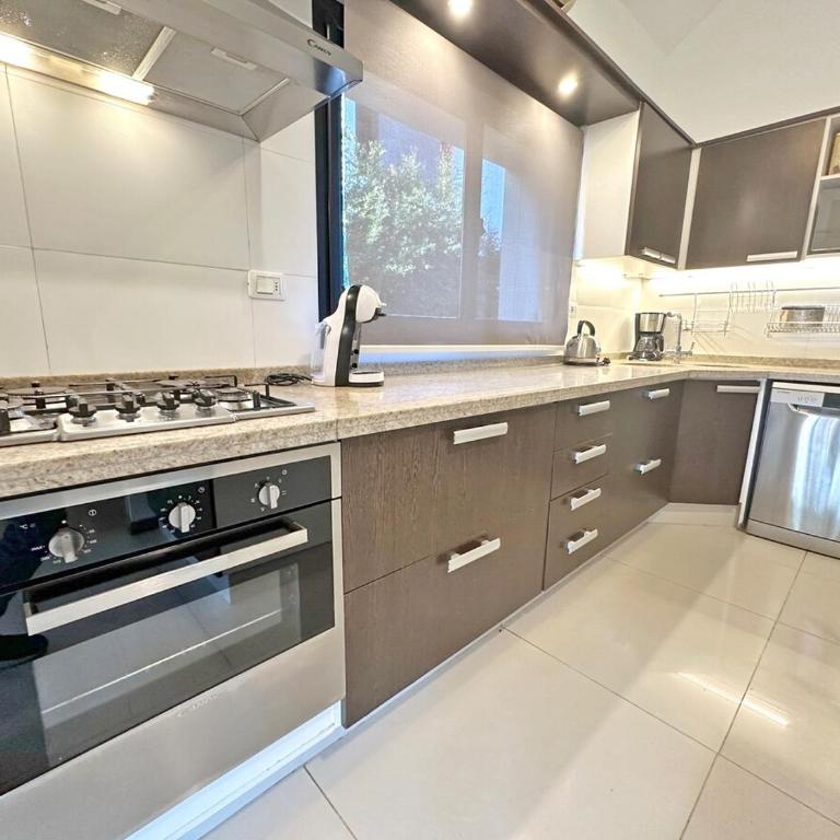 Punta del Este Relax House - 5 BR Private Pool, Parking - Villa - 89