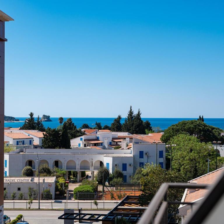 Villa Ines - Dvokrevetna Soba sa Bračnim Krevetom i Balkonom - 13