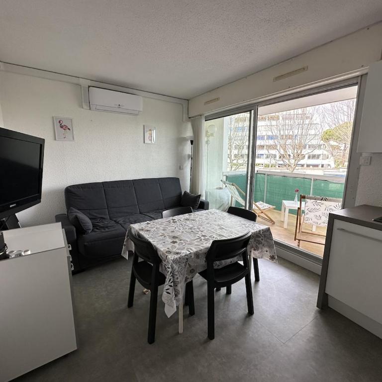Appartement T2 en 1re ligne de plage au Couchant - Apartamento de 1 dormitorio con balcón - 2