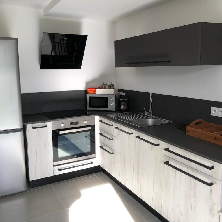 Studio le bel air Lac du Bourget Revard Savoie - Appartement 2 Chambres - 5