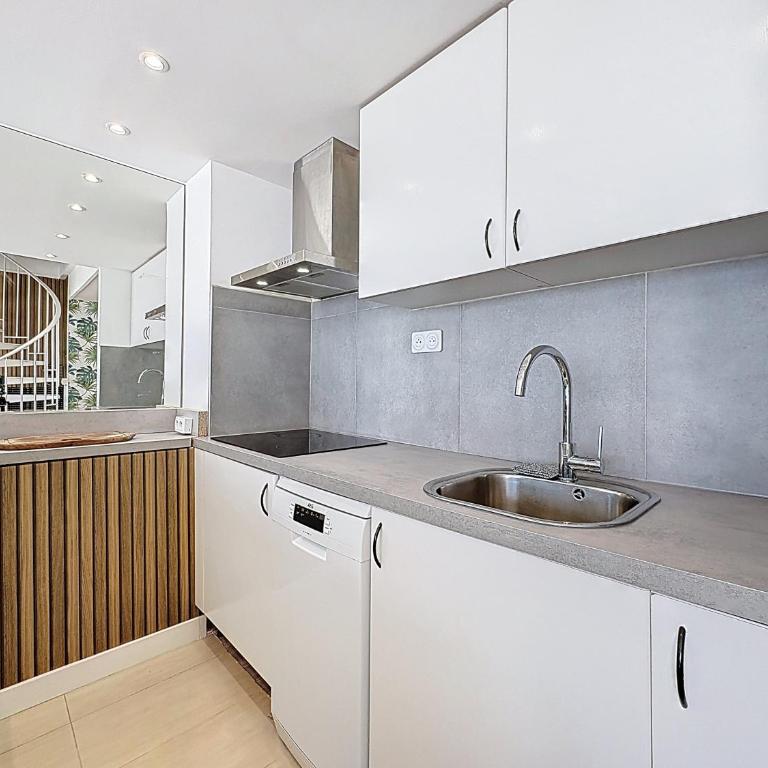 Le Rooftop - Front de mer & vue panoramique - One-Bedroom Apartment with Sea View and Terrace - 12