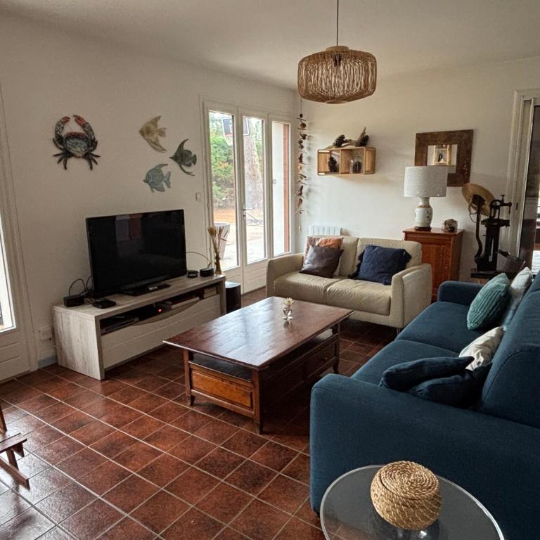 VILLA des 4 pins avec piscine - Villa 3 Chambres - 2