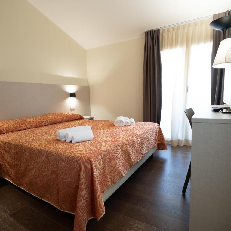 Hotel Estense - Camera Matrimoniale/Doppia con Letti Singoli con Vista Mare - 17