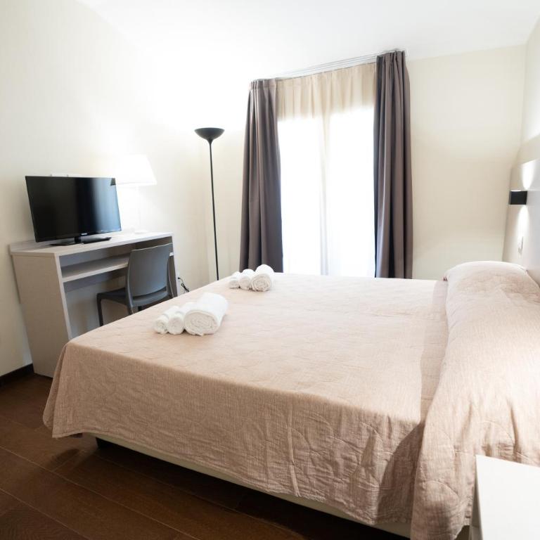 Hotel Estense - Camera Matrimoniale Standard - 9