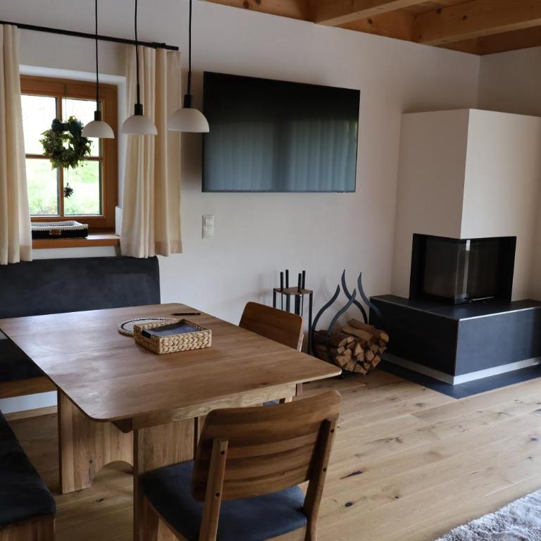 Der Distelfalter - Two-Bedroom Chalet - 17