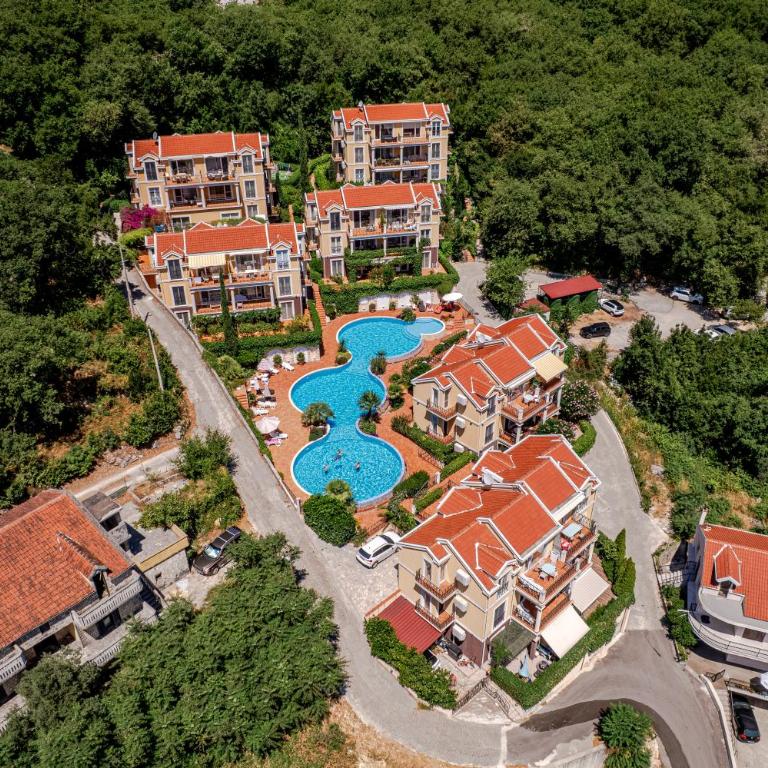 Boka Side Apartment - Two-Bedroom Apartment - 1