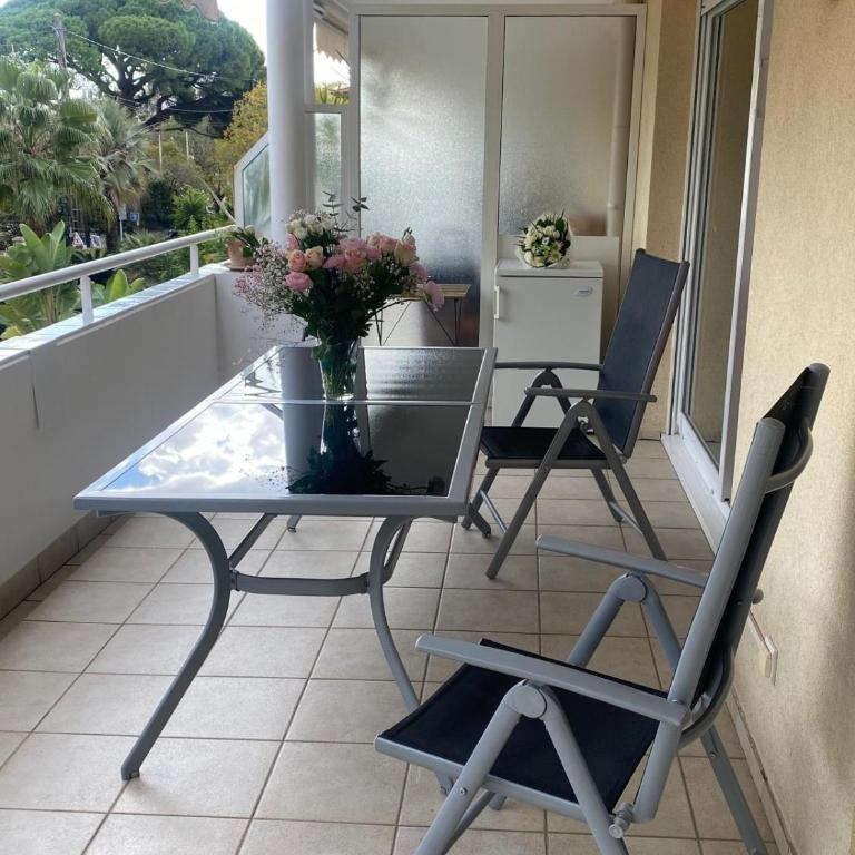Elégant 2 pièces calme, sécurisé près centre-ville - Appartement 1 Chambre - 24