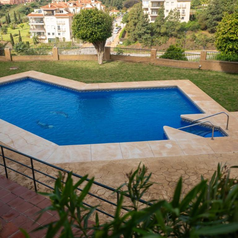Sunny 2BR Apartment Near Faro Beach with Balcony - Apartamento de 2 dormitorios con vistas - 25