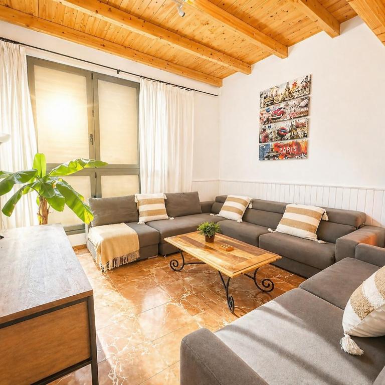 Flaugier Apartments (B2) - Two-Bedroom Apartment - 3
