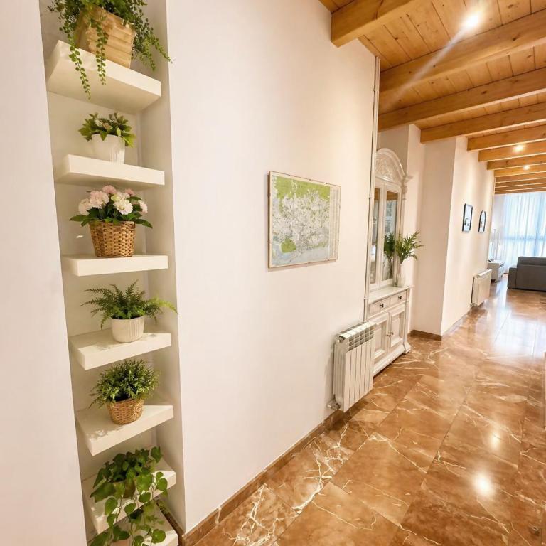 Flaugier Apartments (B2) - Two-Bedroom Apartment - 14