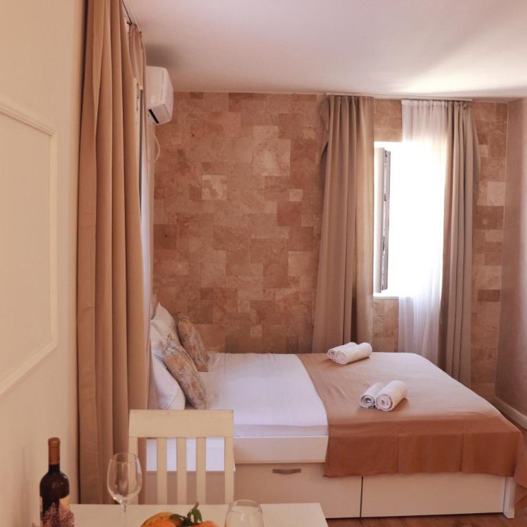 Stone Garden Residence - Studio - 4