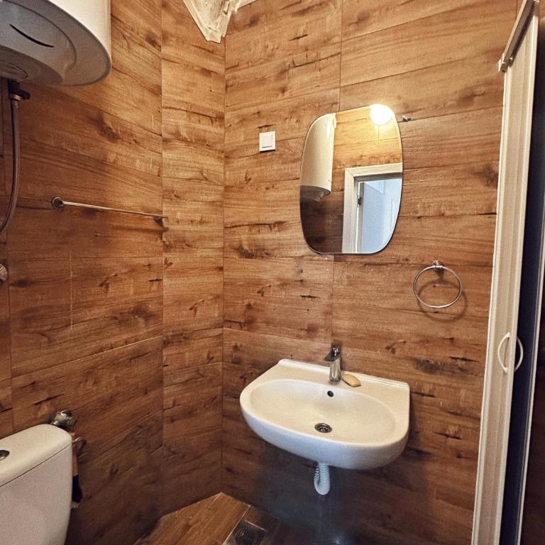 Stone Garden Residence - Studio - 6