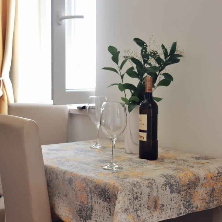Stone Garden Residence - One-Bedroom Apartment - 3