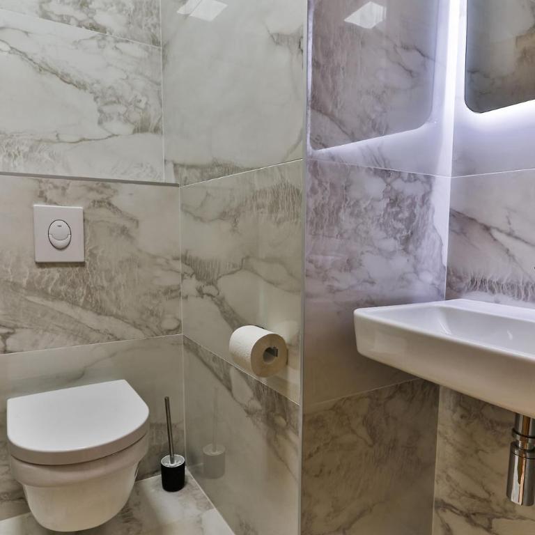 Numa by Kraft - Deluks Apartman sa 2 Spavaće Sobe i Balkonom - 13