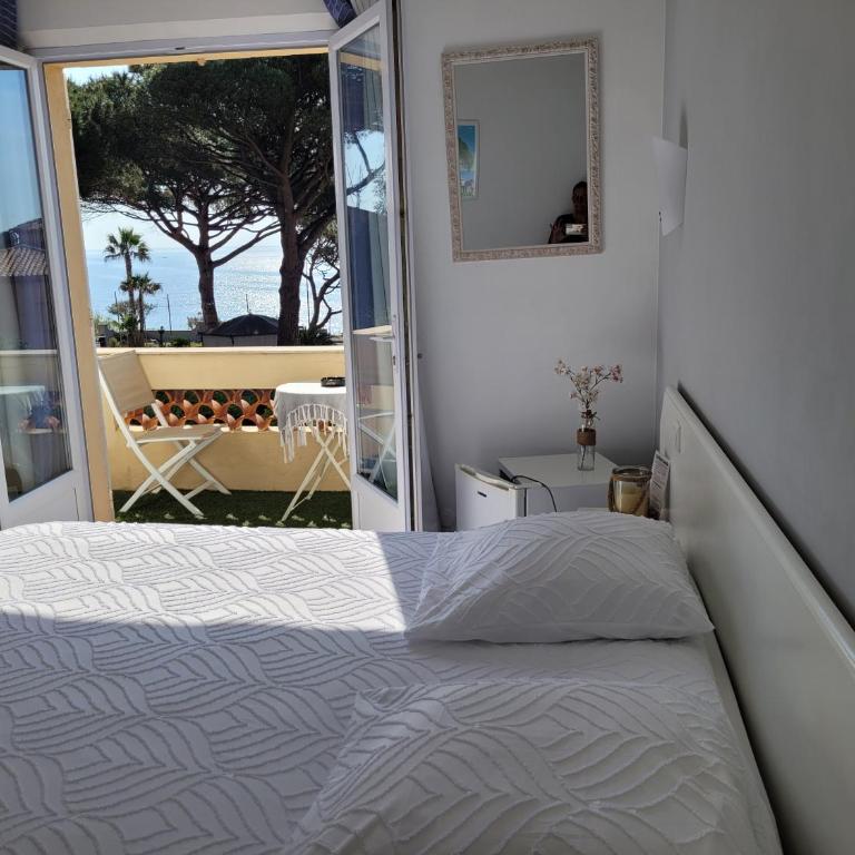Villa Esmeralda Adults Only - Chambre Double - Vue sur Mer - 1