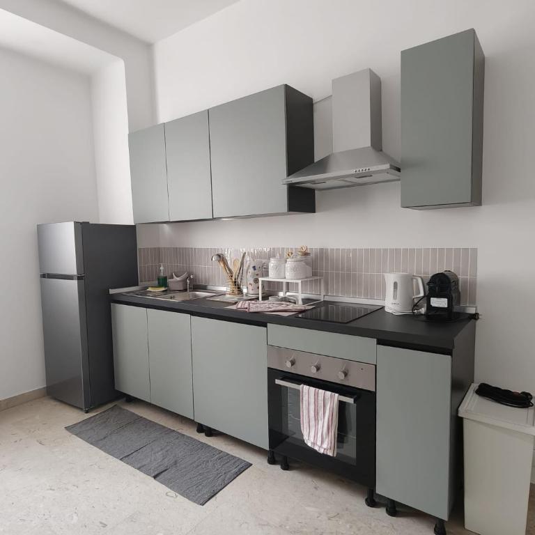 Garibaldi Apartment Sanremo La Piazzetta - One-Bedroom Apartment - 12