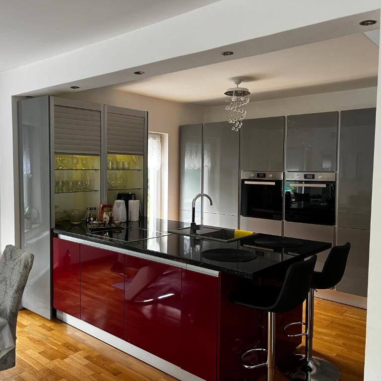 Villa Elite - Three-Bedroom Villa - 32