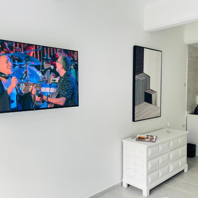 Loft Blanco de Lujo North Point Coliving - Apartamento de 1 dormitorio - 7